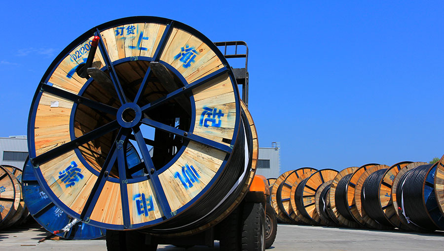 上海起帆電纜股份有限公司榮獲“全國質(zhì)量誠信標(biāo)桿企業(yè)” 上海起帆電纜股份有限公司榮獲“全國質(zhì)量誠信標(biāo)桿企業(yè)”